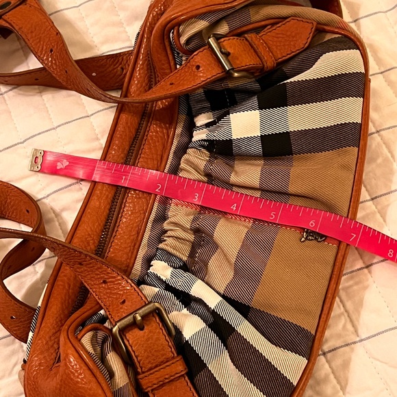 Burberry House Check Shoulder bag - Picture 11 of 12